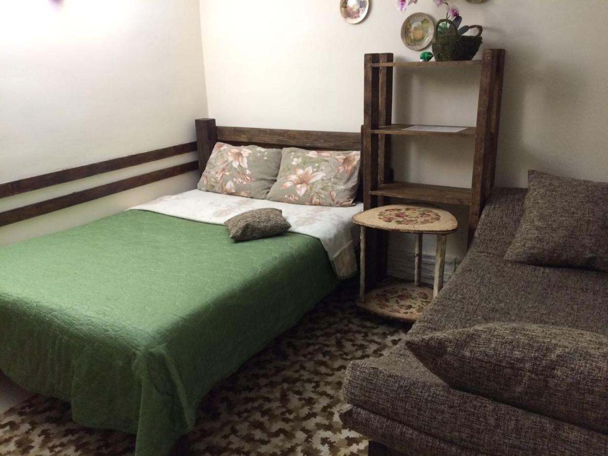 U Palycha Guest House Suchumi Zewnętrze zdjęcie